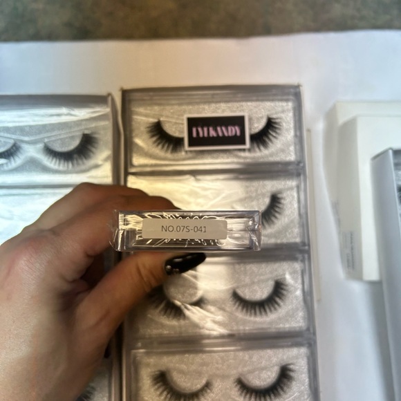 EyeKandy lashes 07S-041 - Picture 2 of 2